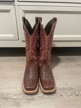 Brown Leather Western Cowboy Boots - Embroidered Shaft
